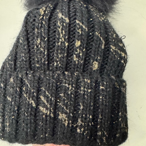 Black Knit Beanie with Faux Fur Pom - Picture 8 of 11